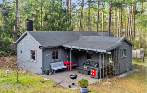 4 Bedroom Cozy Home In Åhus, Åhus